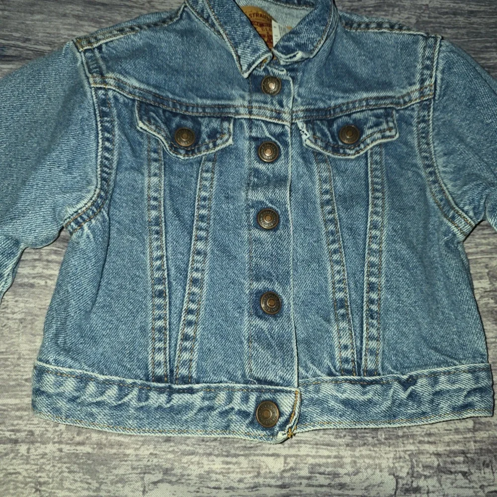 Levis Vintage 90's 18M Baby Denim Trucker Jacket Blue Medium Wash Cotton